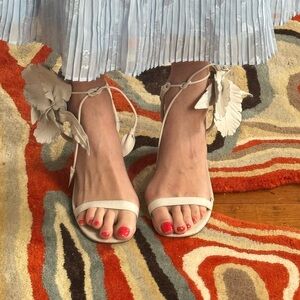 Cecilia New York flower sandals